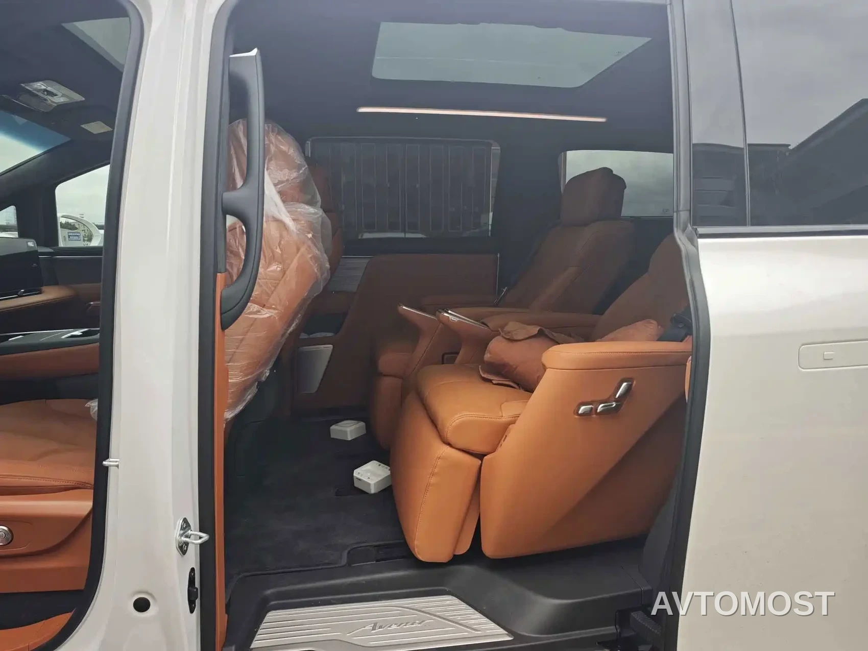 Buick Zhijing Shijia 2026 AWD Base Model — фото 16