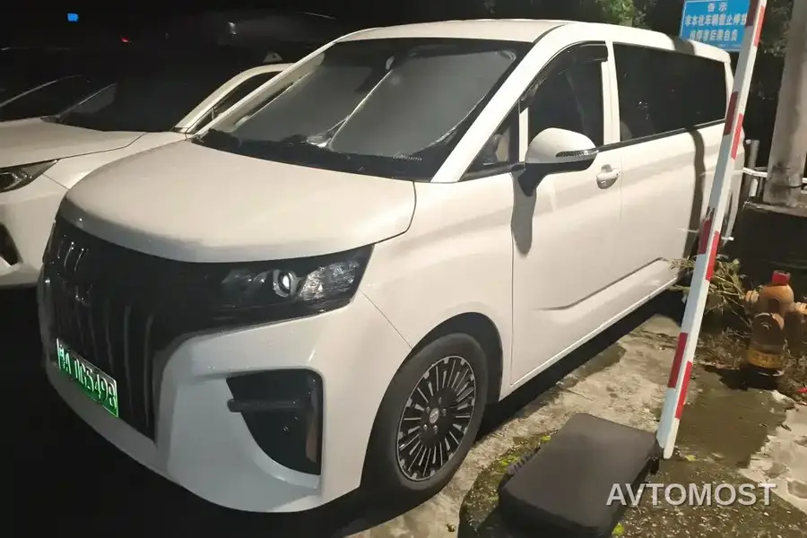 BAW (Beijing Automobile Works) Ruisheng Ace M7 EV