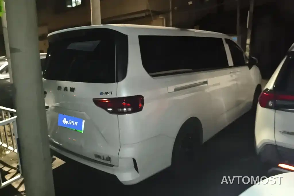 BAW (Beijing Automobile Works) Ruisheng Ace M7 EV — фото 3
