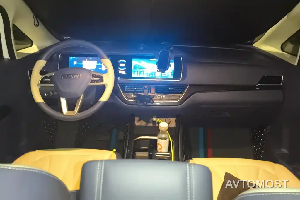 BAW (Beijing Automobile Works) Ruisheng Ace M7 EV — фото 12
