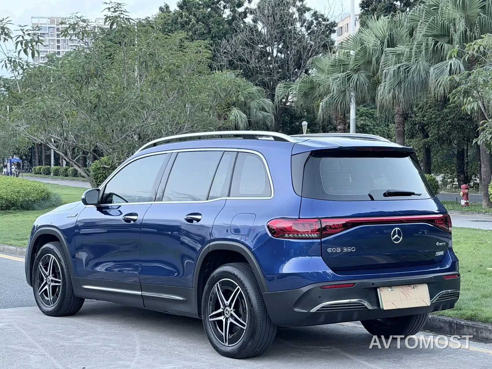 Mercedes-Benz EQB 2022 EQB 350 4MATIC Launch Special Edition — фото 3