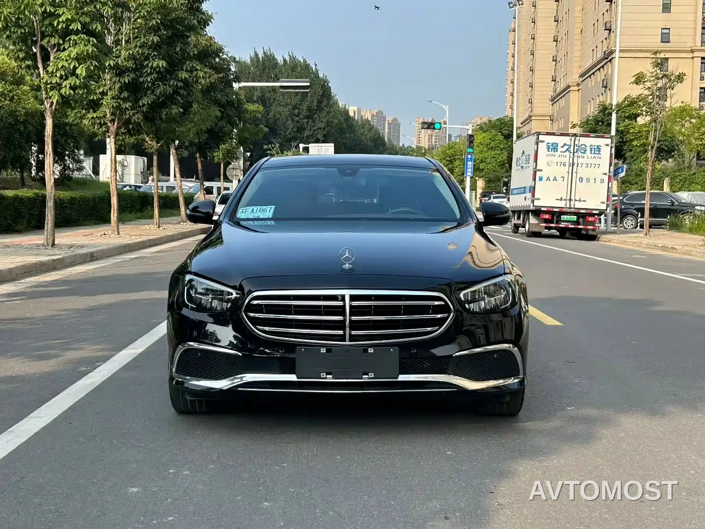 Mercedes-Benz E-Class New Energy 2021 E 350 e L Plug-in Hybrid Sedan — фото 2