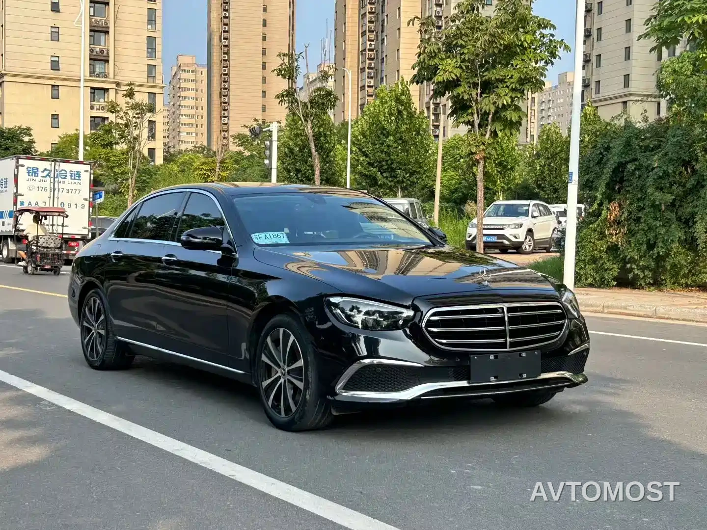 Mercedes-Benz E-Class New Energy 2021 E 350 e L Plug-in Hybrid Sedan — фото 3