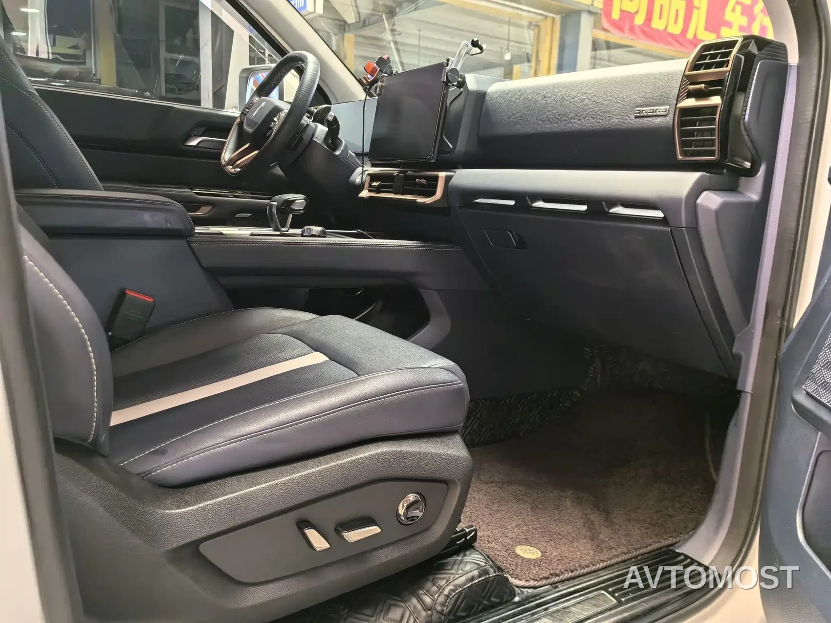 Jiangling Dadao 2023 Light Chaser 2.3T Diesel Auto 4WD Standard Wheelbase Luxury Edition — фото 10
