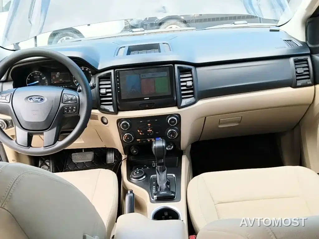 Ford Everest 2020 2.3T Gasoline Automatic 4WD Elite 5-seater — фото 10