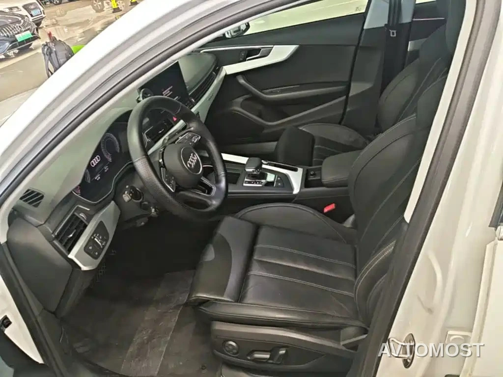 Audi A4L 2020 40 TFSI quattro Luxury Dynamic — фото 8
