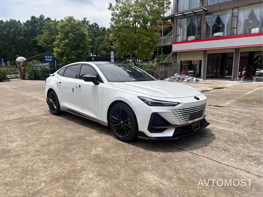Changan UNI-V 2022 1.5T Sport Edition