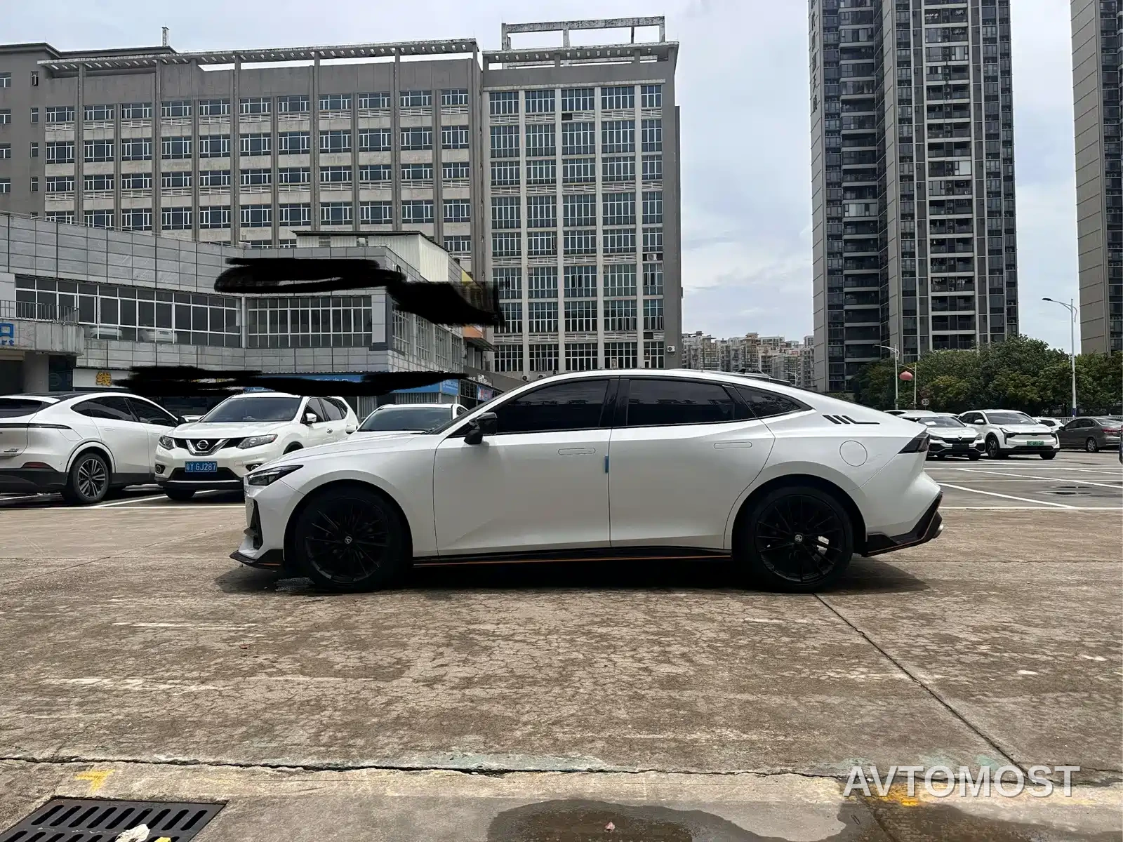 Changan UNI-V 2022 1.5T Sport Edition — фото 6