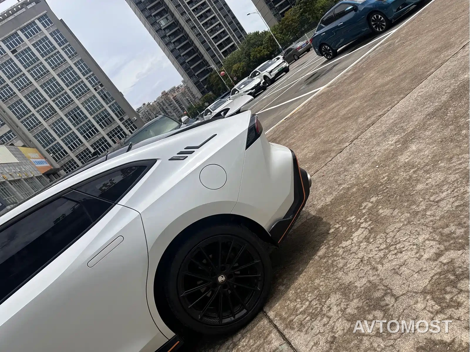 Changan UNI-V 2022 1.5T Sport Edition — фото 8