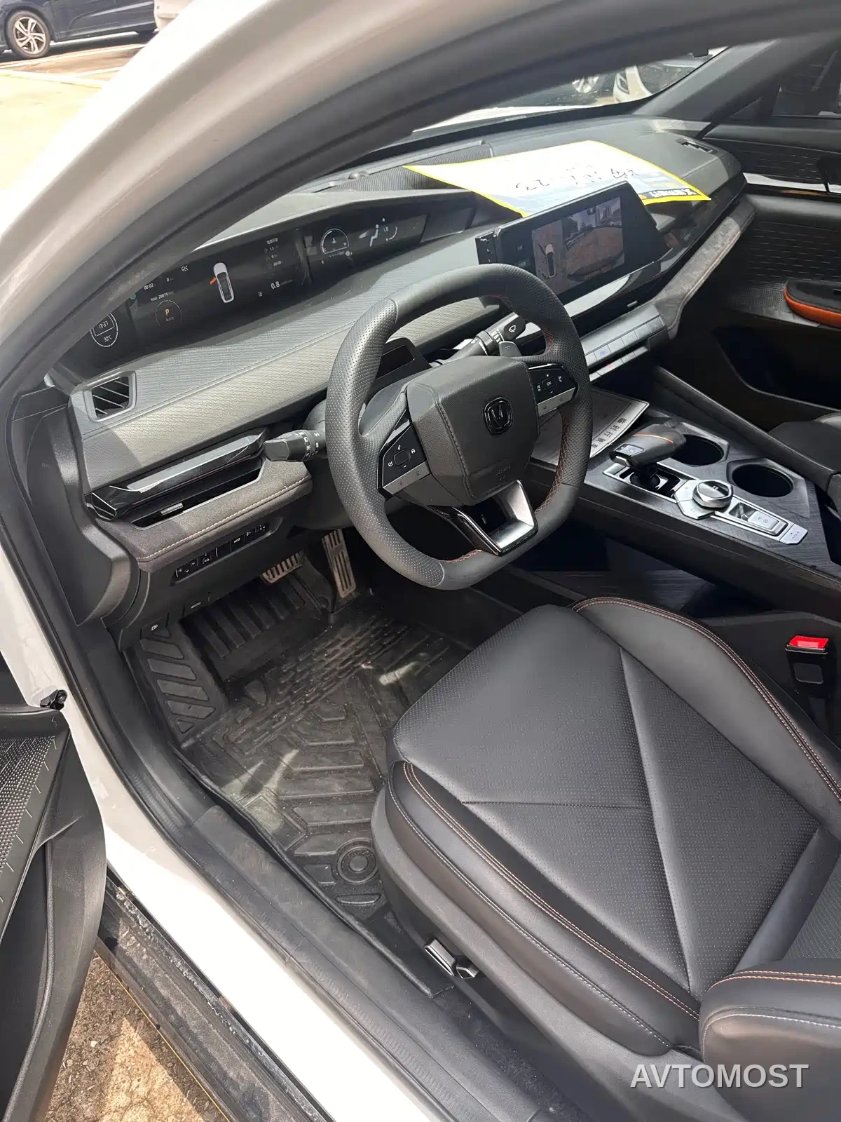 Changan UNI-V 2022 1.5T Sport Edition — фото 9