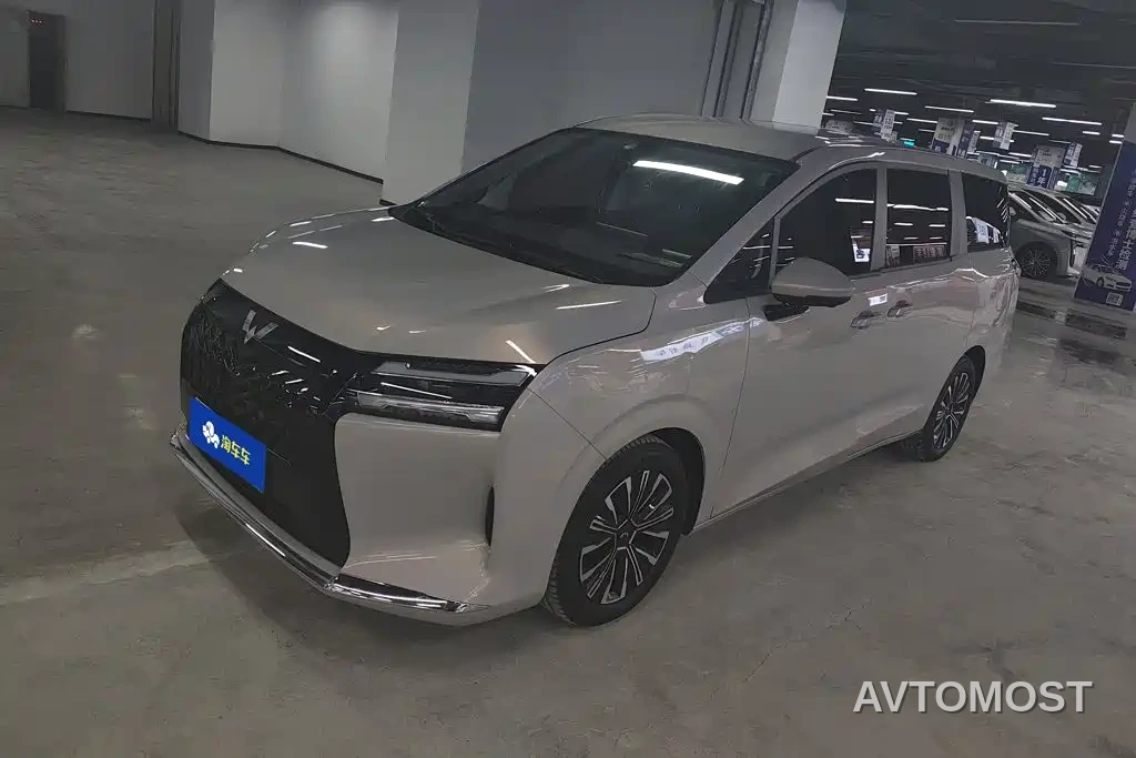 Wuling Motors Xingguang 730 New Energy 2025 Model Plug-in Hybrid Base Version — фото 1