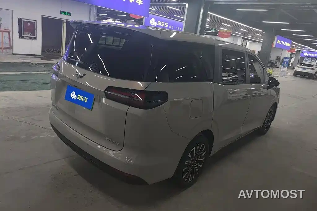 Wuling Motors Xingguang 730 New Energy 2025 Model Plug-in Hybrid Base Version — фото 3