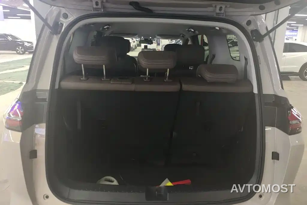 Wuling Motors Xingguang 730 New Energy 2025 Model Plug-in Hybrid Base Version — фото 4