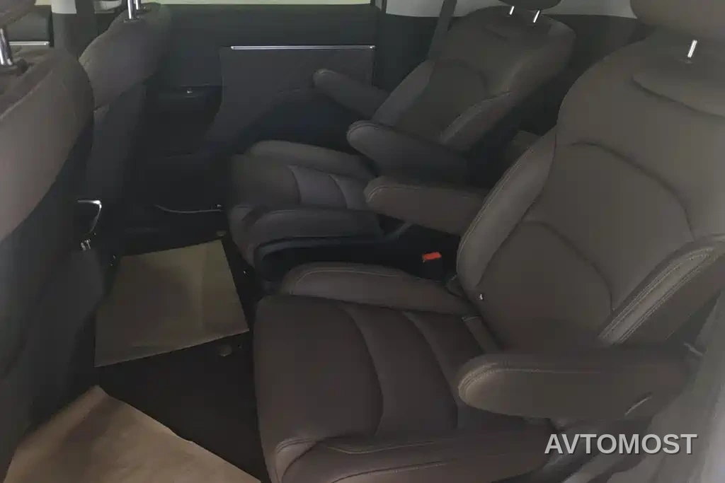 Wuling Motors Xingguang 730 New Energy 2025 Model Plug-in Hybrid Base Version — фото 11