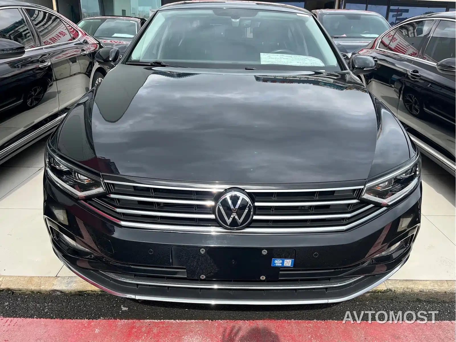 Volkswagen Magotan 2023 2 Million Units Anniversary Edition 330TSI DSG Leading Type — фото 2