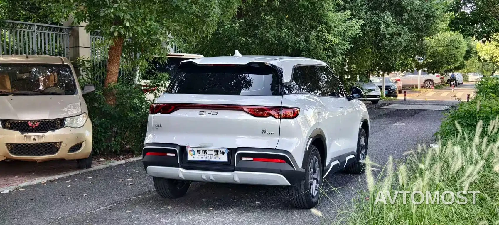 BYD Yuan UP 2025 Model 301KM Navigator — фото 5