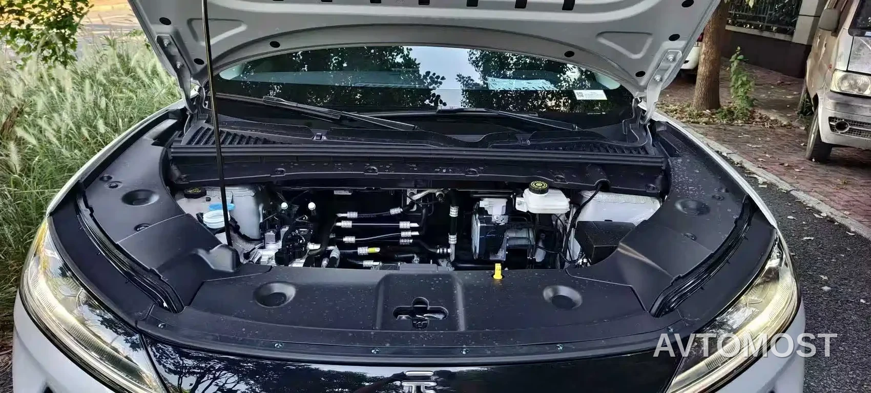 BYD Yuan UP 2025 Model 301KM Navigator — фото 15