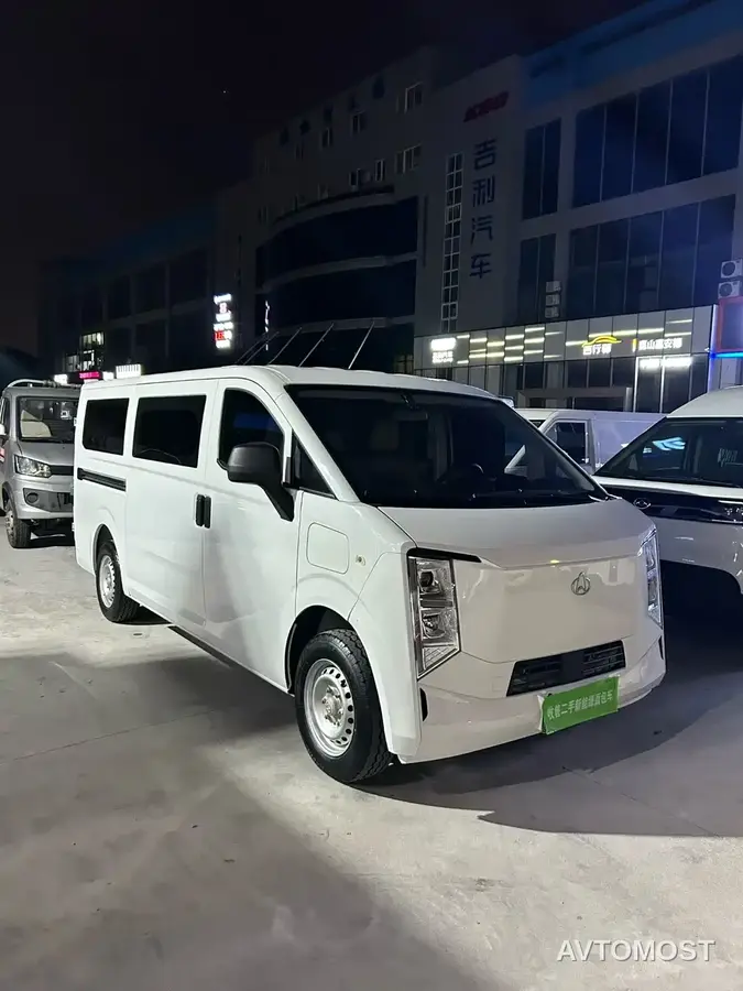 Changan Kuayue Kua Yue Xing Guang EV 2025 Model 7-Seater Passenger Van 350km Luxury Edition