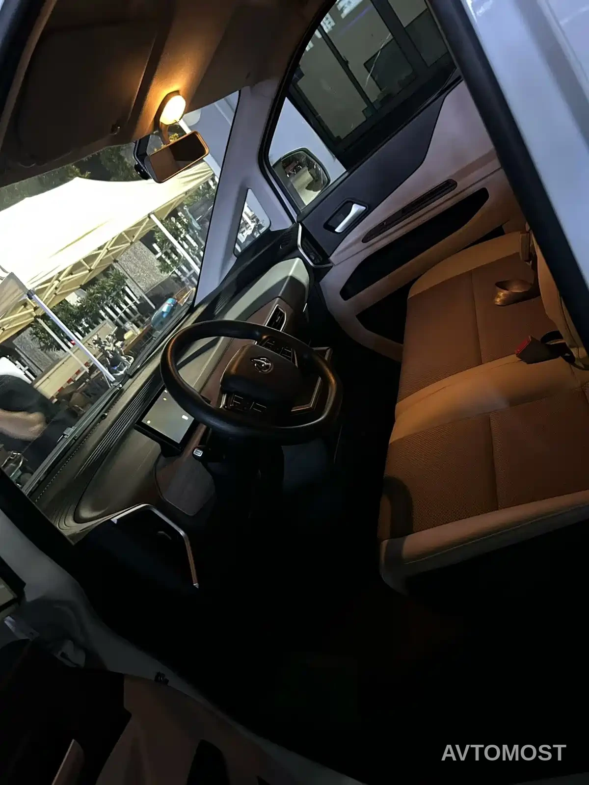Changan Kuayue Kua Yue Xing Guang EV 2025 Model 7-Seater Passenger Van 350km Luxury Edition — фото 2
