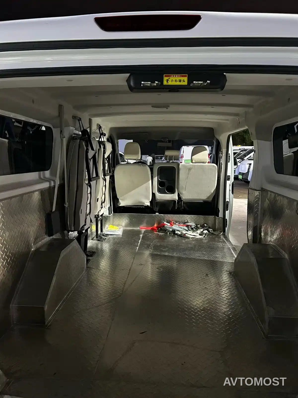 Changan Kuayue Kua Yue Xing Guang EV 2025 Model 7-Seater Passenger Van 350km Luxury Edition — фото 4