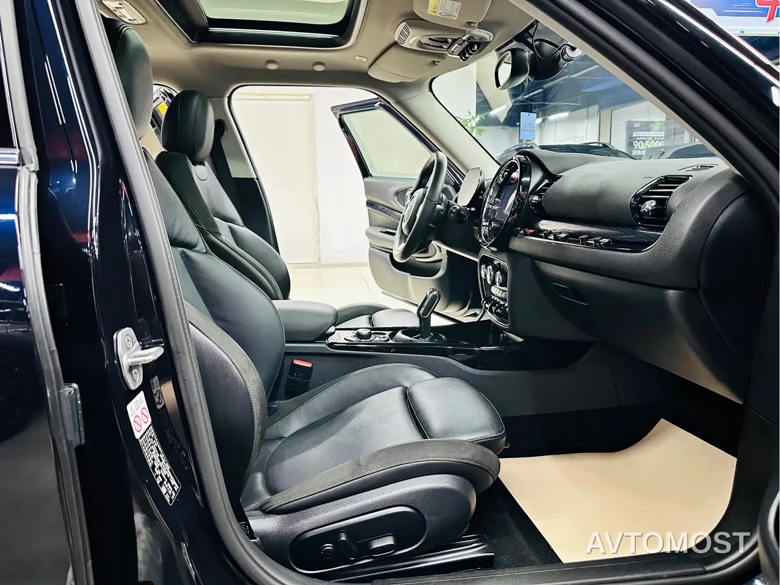 MINI CLUBMAN 2022 1.5T COOPER Connoisseur — фото 17