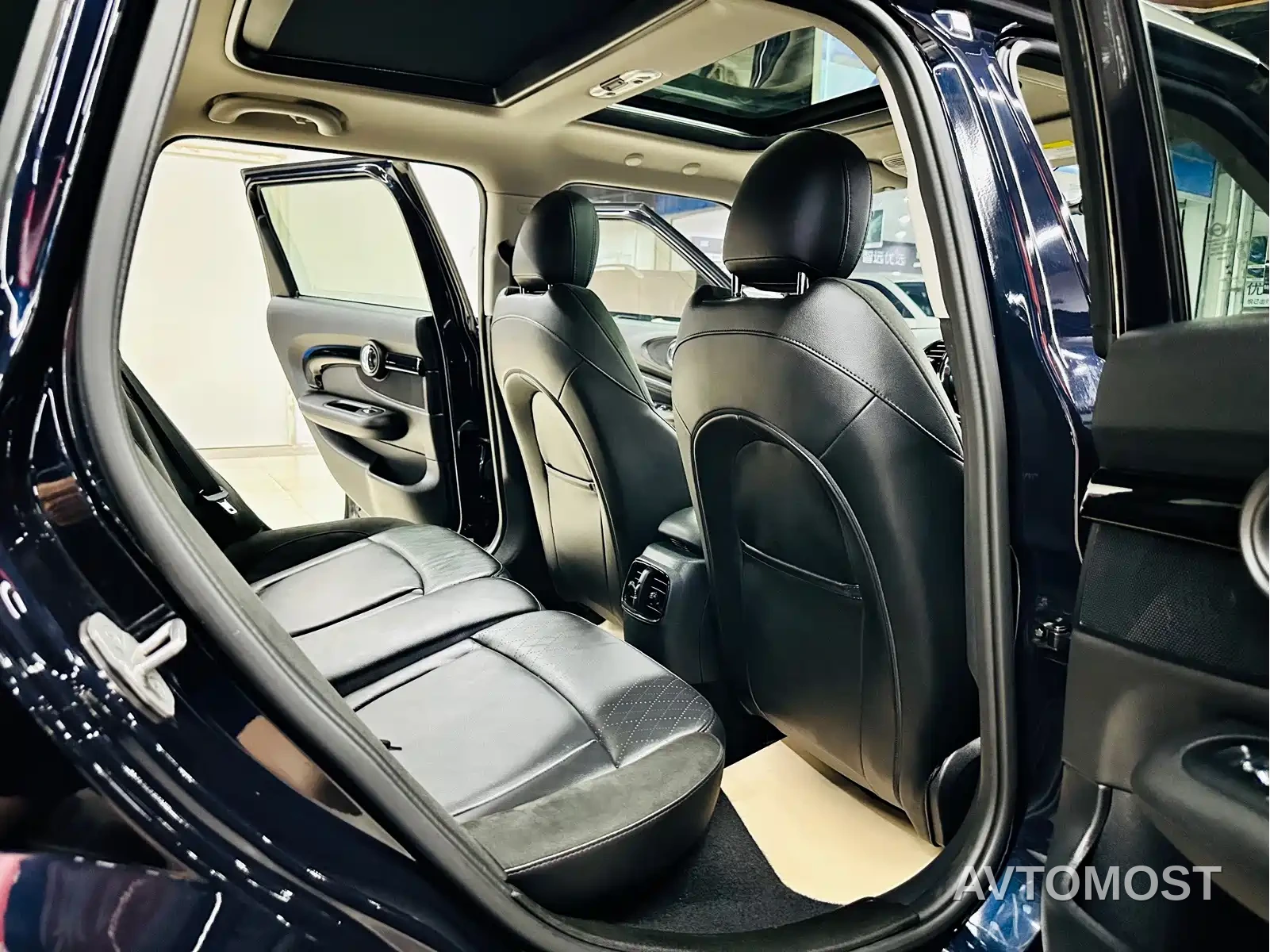 MINI CLUBMAN 2022 1.5T COOPER Connoisseur — фото 18