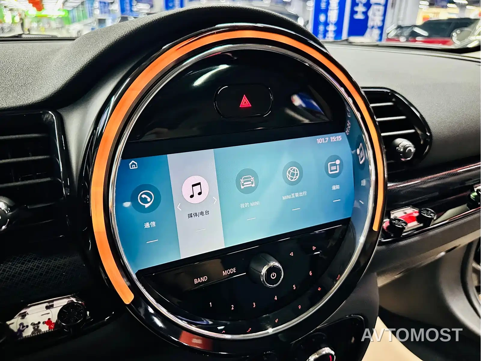 MINI CLUBMAN 2022 1.5T COOPER Connoisseur — фото 37