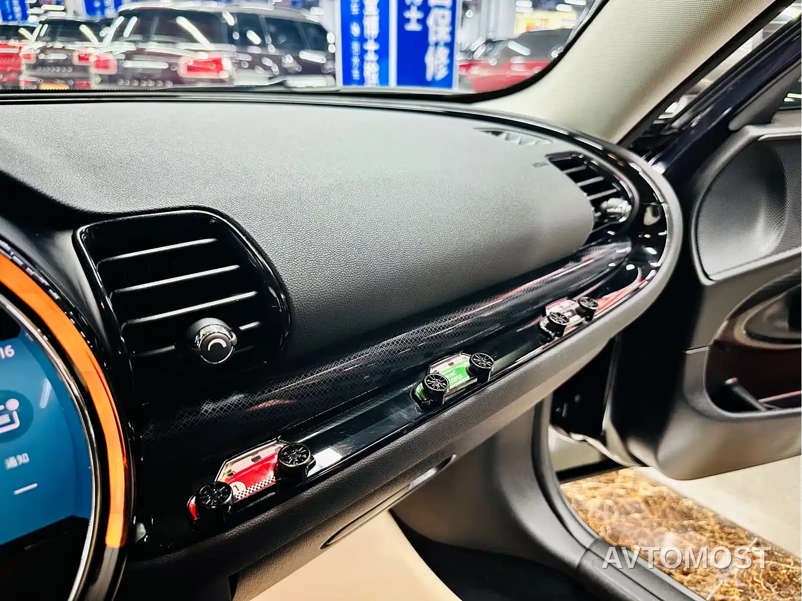 MINI CLUBMAN 2022 1.5T COOPER Connoisseur — фото 40