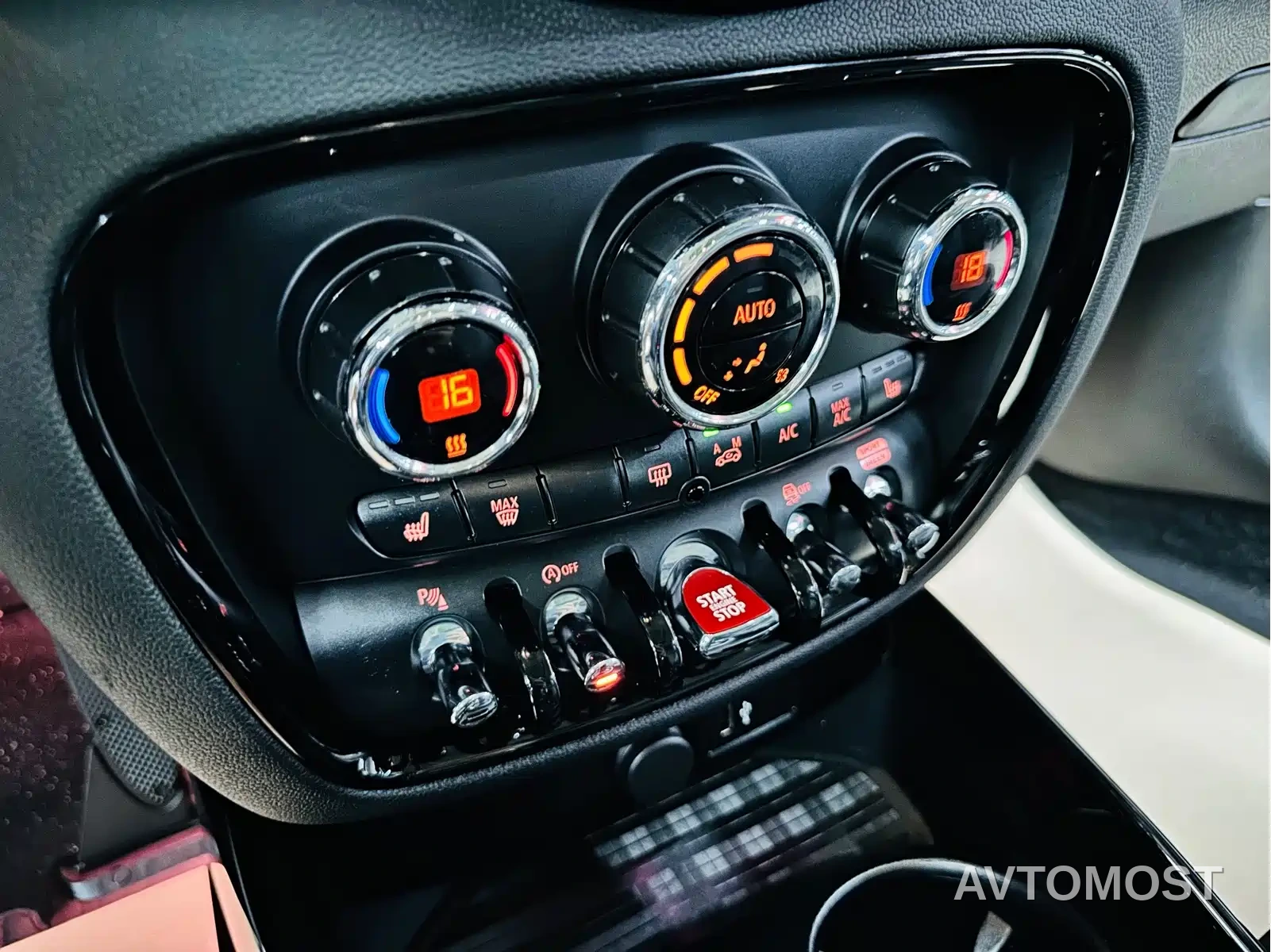 MINI CLUBMAN 2022 1.5T COOPER Connoisseur — фото 46