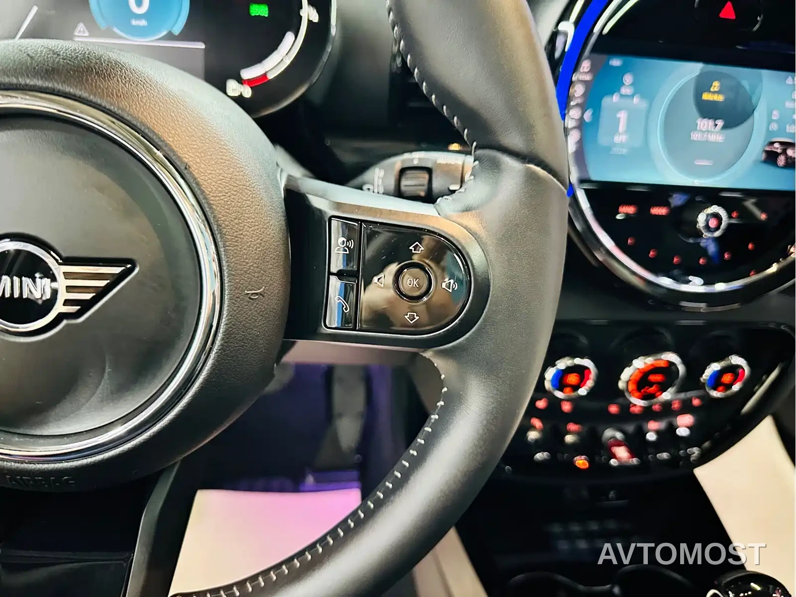 MINI CLUBMAN 2022 1.5T COOPER Connoisseur — фото 49