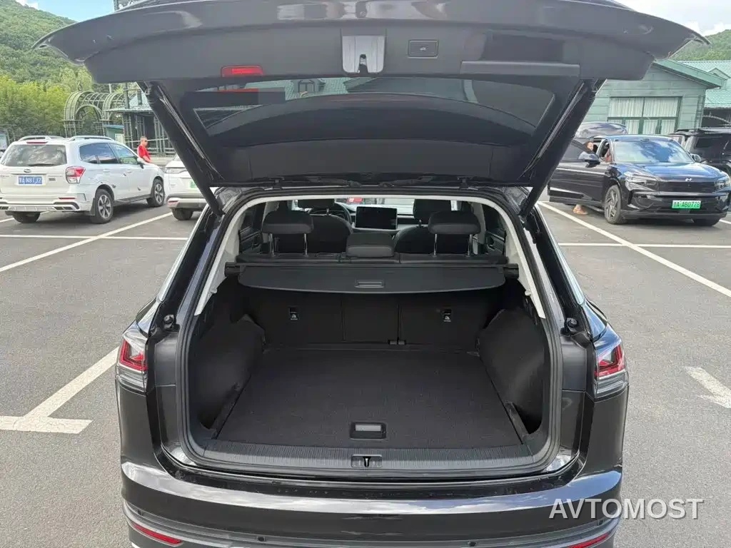 Volkswagen Tayron 2023 280TSI 2WD Luxury Plus Advanced Edition — фото 9