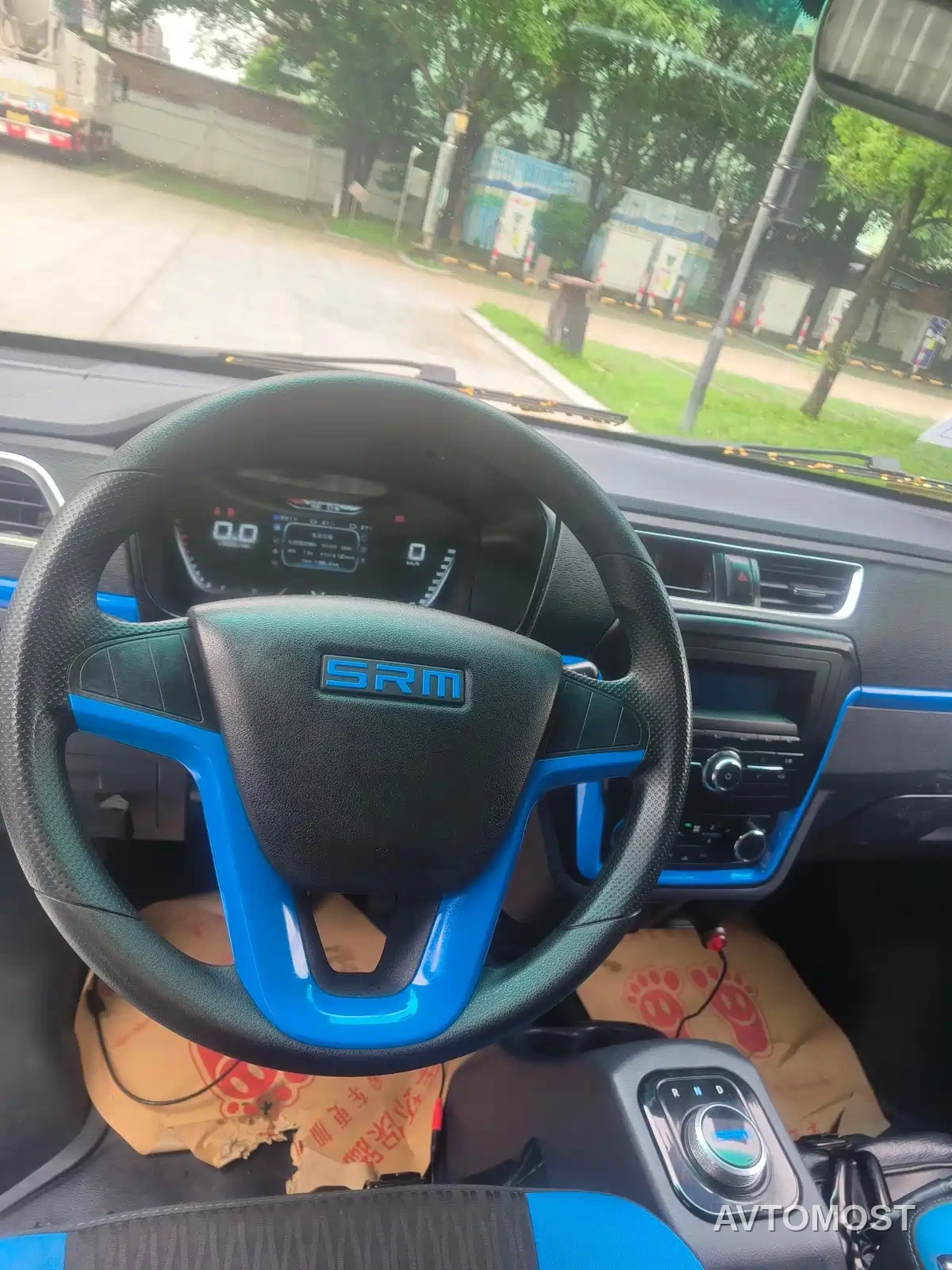 SRM Xinyuan T5L EV 2025 AVIC 56.7KWh Standard 3.8m Cargo Grid — фото 4