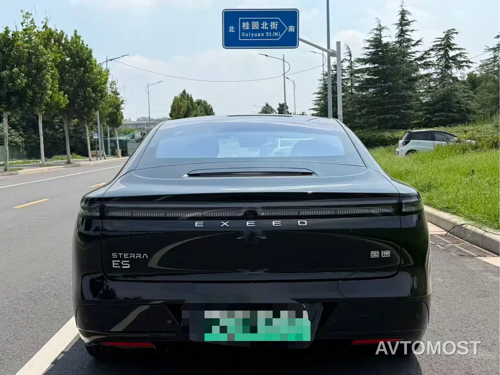 Exeed Exlantix ES 2025 Range Extender Pro Highway Assist — фото 4
