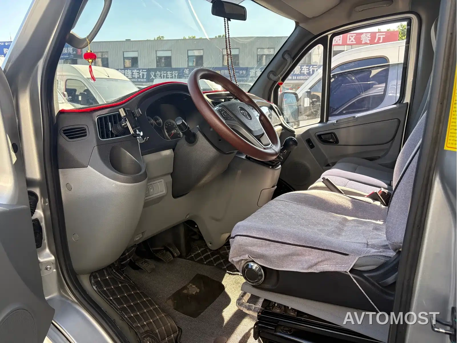 Foton Tuyano 2023 Lucky Elephant Multi-purpose 2.0T Manual Long Wheelbase Medium Roof Single Rear Tire 5/6/7/9-seater — фото 4