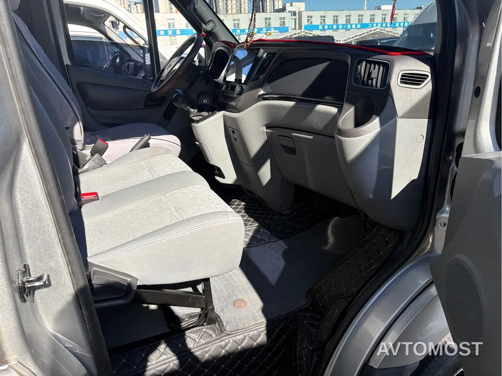 Foton Tuyano 2023 Lucky Elephant Multi-purpose 2.0T Manual Long Wheelbase Medium Roof Single Rear Tire 5/6/7/9-seater — фото 5