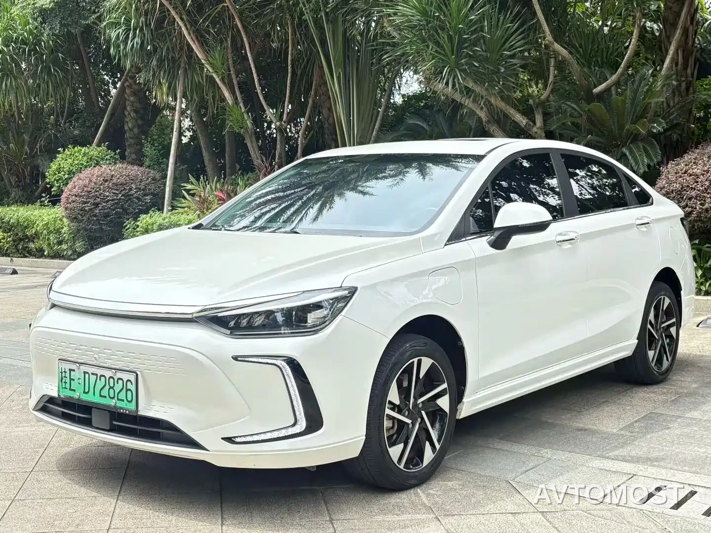 BAIC Beijing EU5 PLUS 2023 R500 Executive Edition — фото 1
