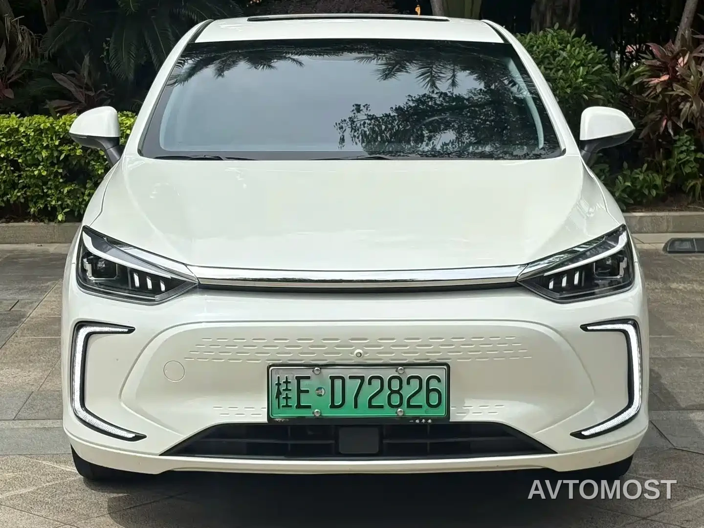 BAIC Beijing EU5 PLUS 2023 R500 Executive Edition — фото 2