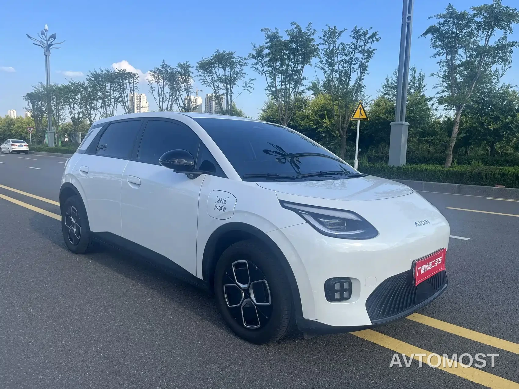 AION UT 2025 Model 330 Starlight Edition — фото 1