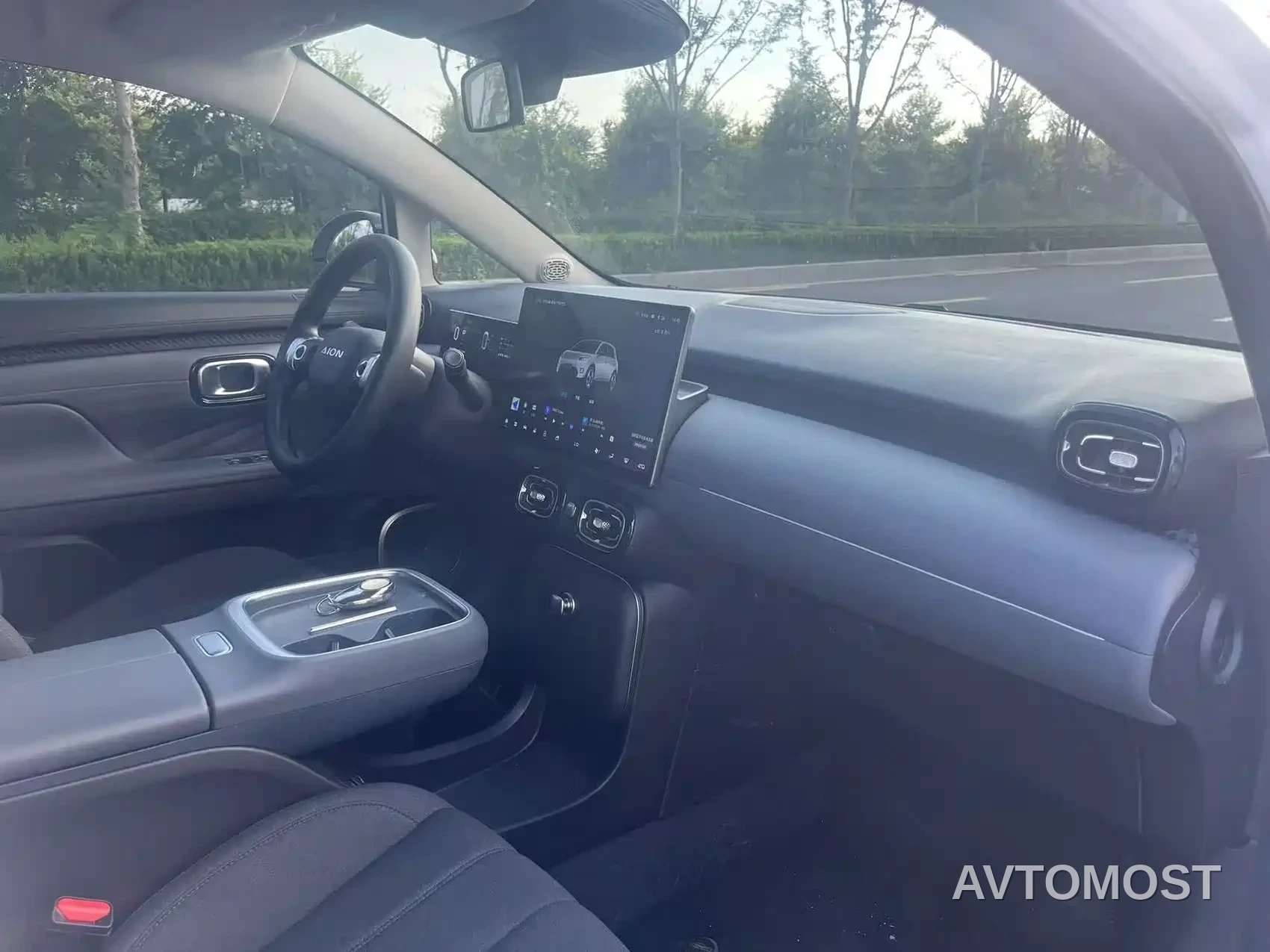 AION UT 2025 Model 330 Starlight Edition — фото 6