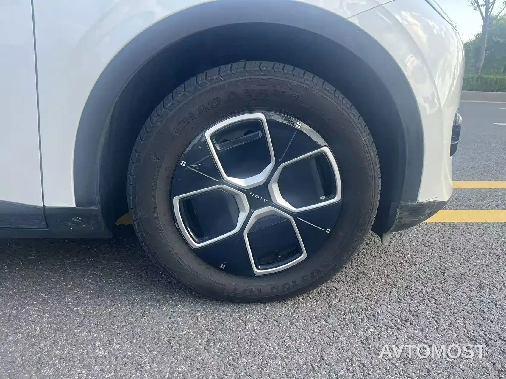 AION UT 2025 Model 330 Starlight Edition — фото 8