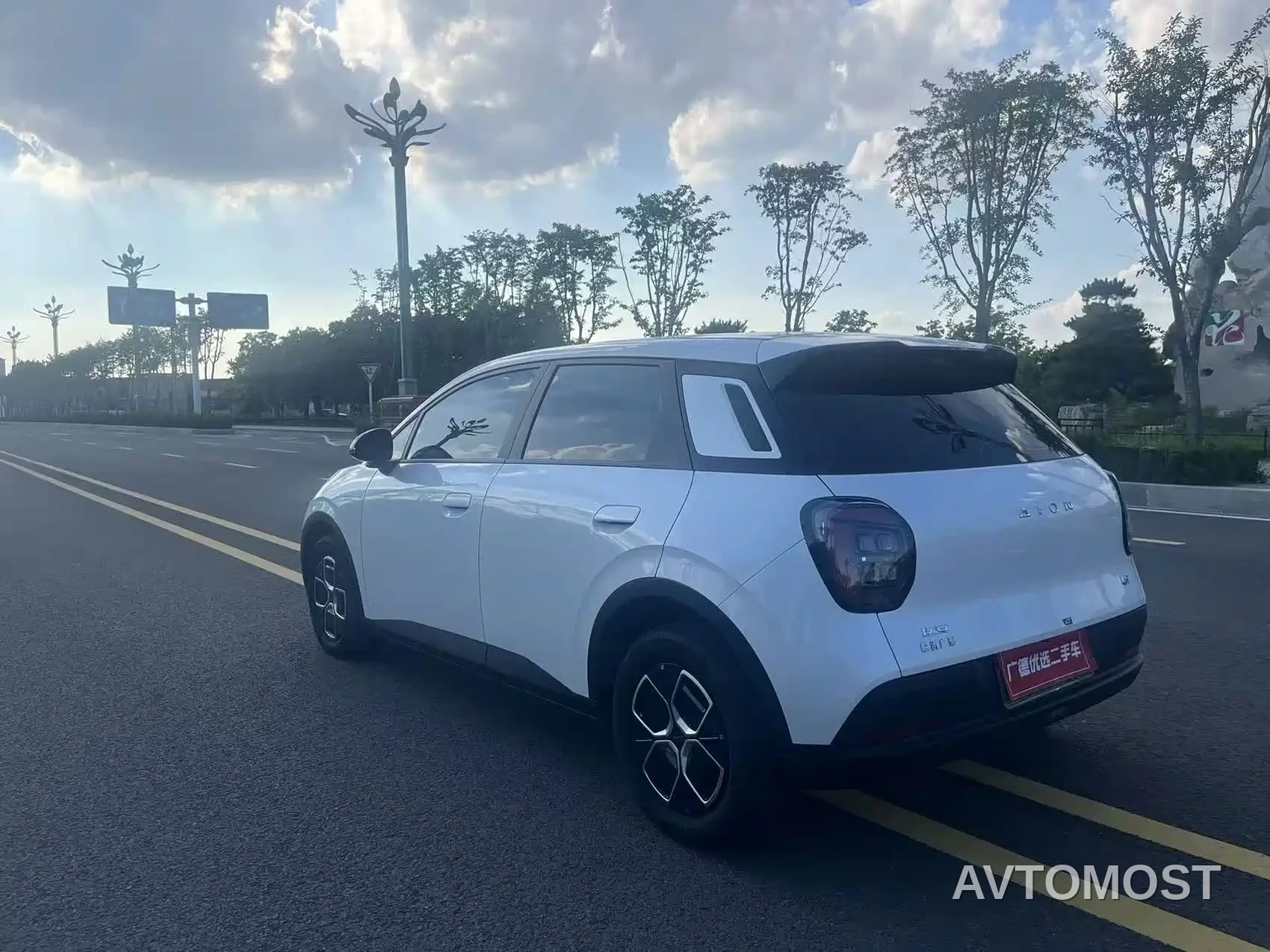 AION UT 2025 Model 330 Starlight Edition — фото 11