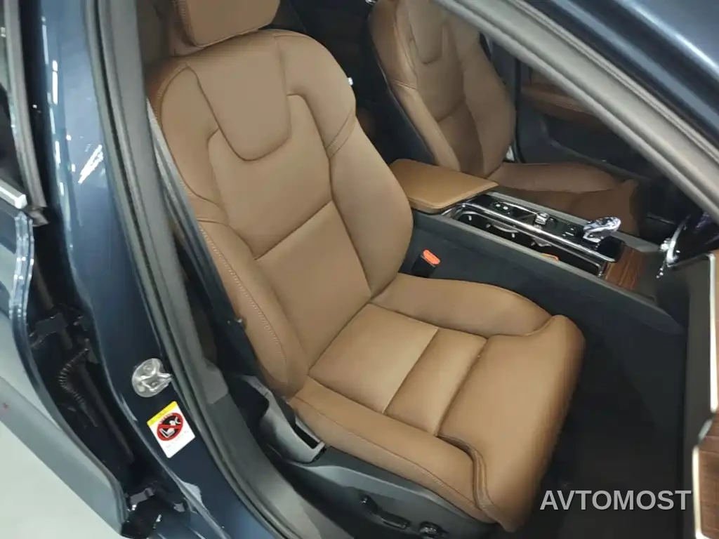 Volvo V60 2023 B5 Smart Luxury Enjoyment Edition — фото 25