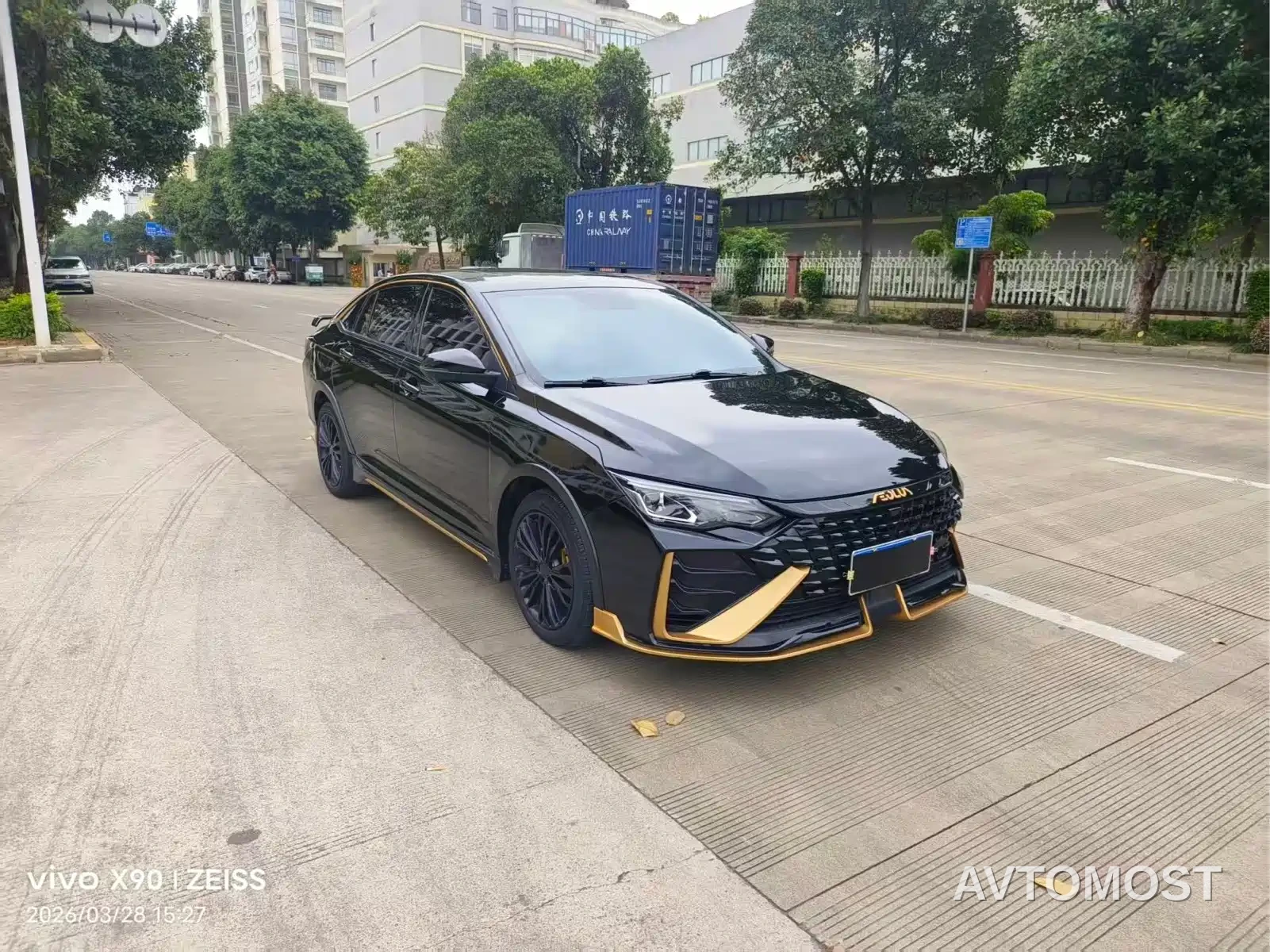 Dongfeng Aeolus Yixuan MAX 2021 1.5T Dark Night Holy Light Edition (Hybrid) — фото 1