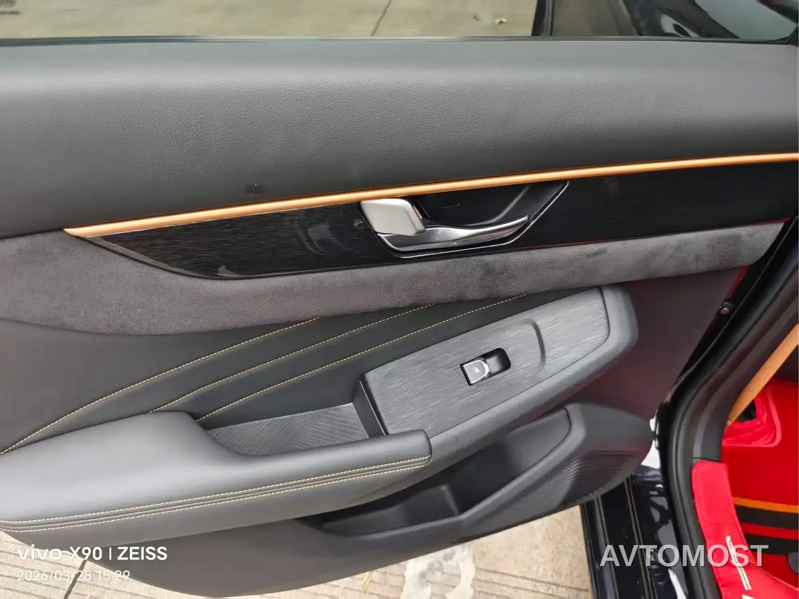 Dongfeng Aeolus Yixuan MAX 2021 1.5T Dark Night Holy Light Edition (Hybrid) — фото 7