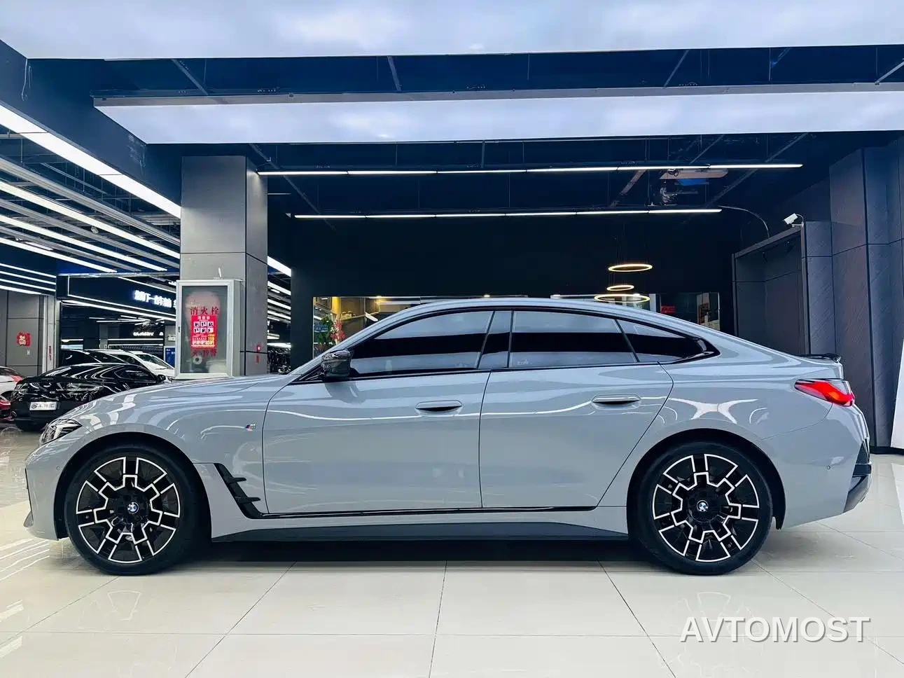 BMW 4 Series 2024 430i Gran Coupe M Sport Shadowline Package — фото 7