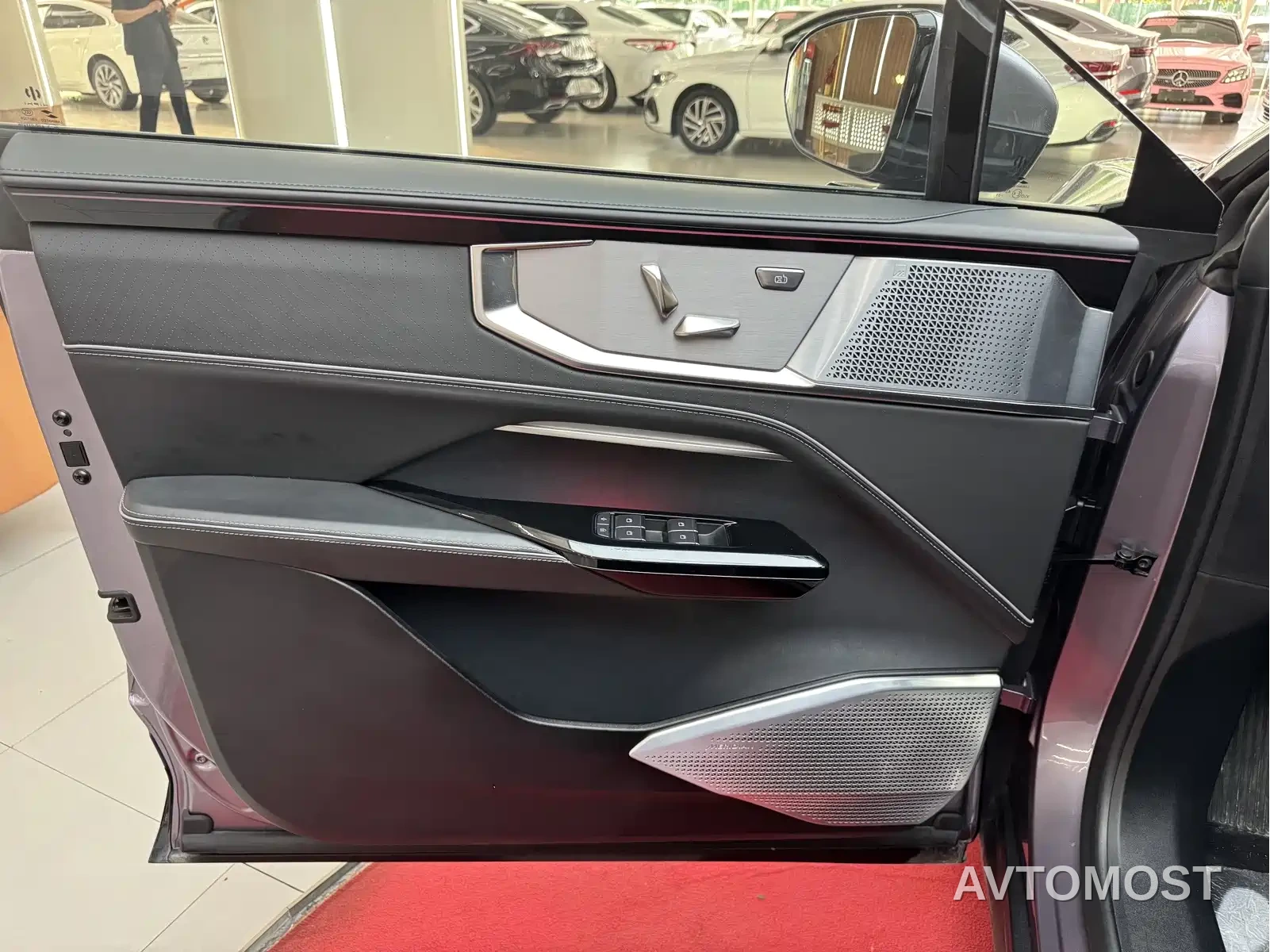 HiPhi Y 2023 560km Pioneer Edition — фото 12