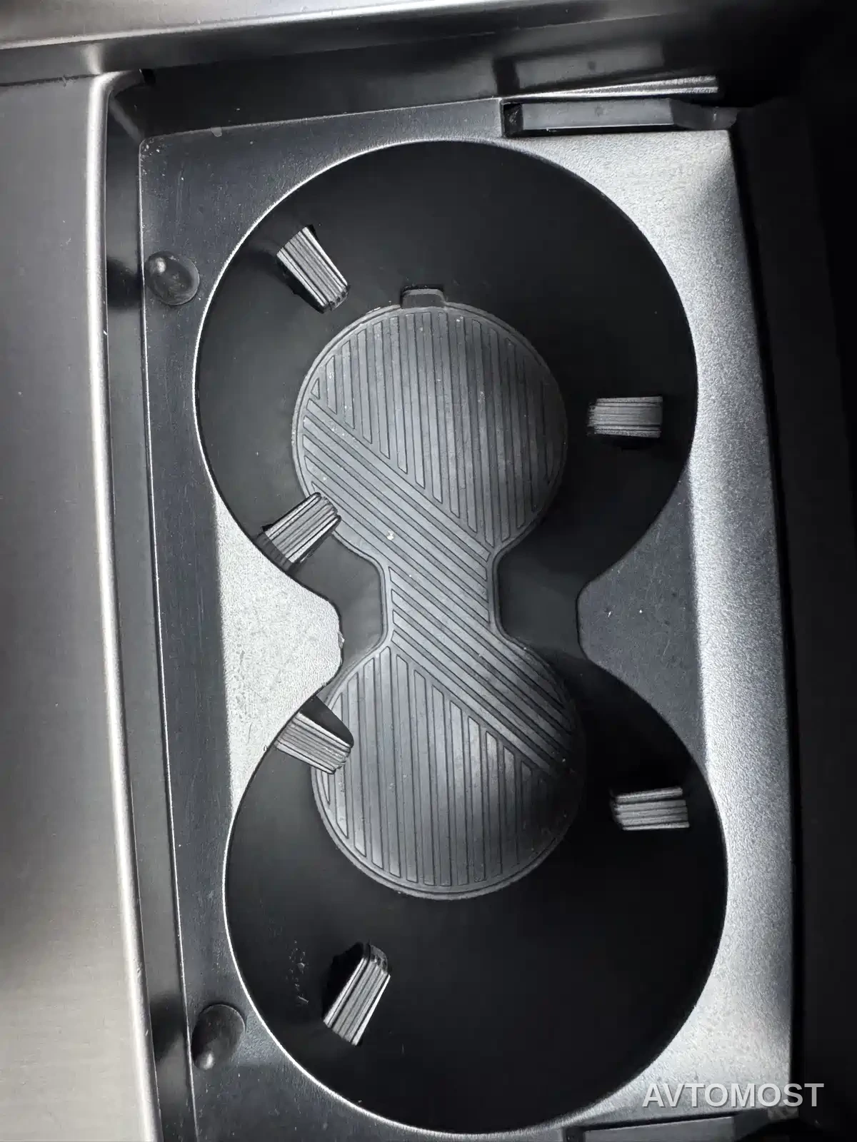 HiPhi Y 2023 560km Pioneer Edition — фото 22