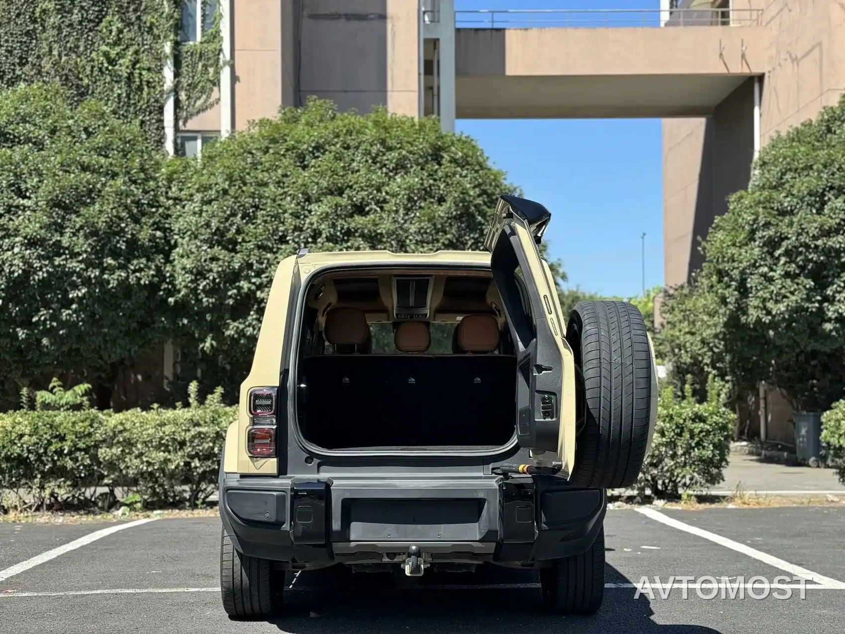 iCAR V27 2026 200KM AWD Falcon 500 — фото 7