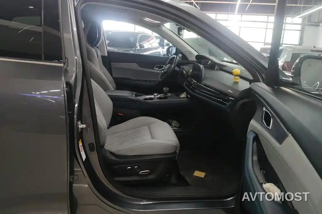 Changan UNI-K iDD 2022 Blue Whale iDD 130km 1.5T Premium — фото 7