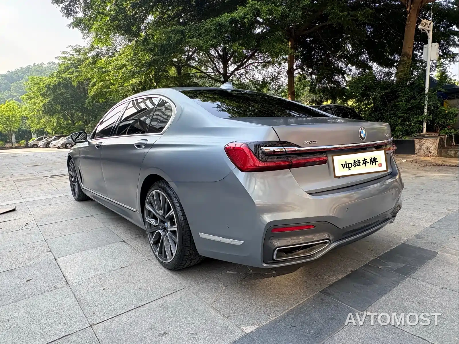 BMW 7 Series 2021 Model 740Li xDrive Executive Luxury Package — фото 6